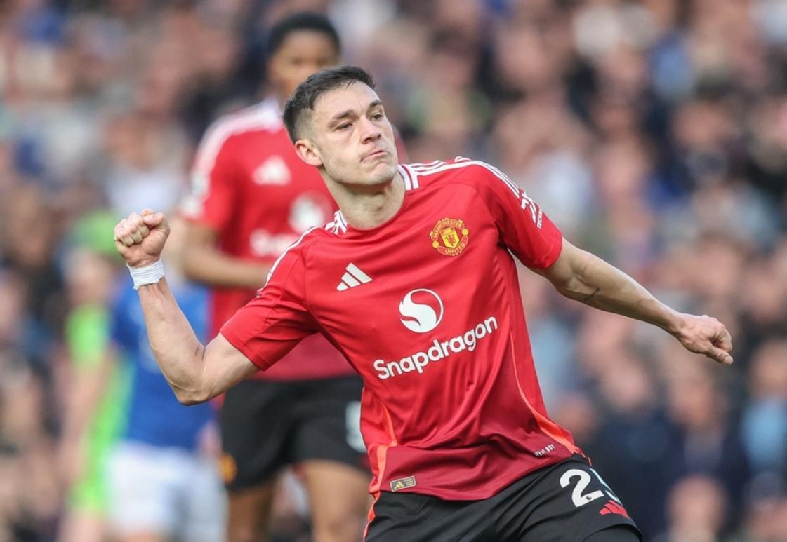 包含曼联遭遇争议判罚，裁判组回应：执法公正，如此都是学生其中介绍学习.的词条